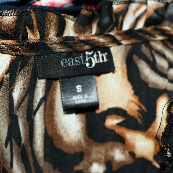 East 5th Animal Print Blouse Size S - Picture 9 of 9